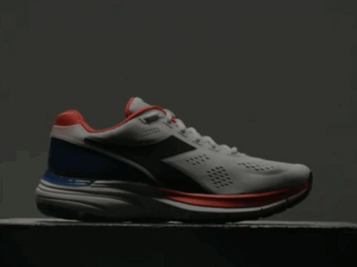 DIADORA